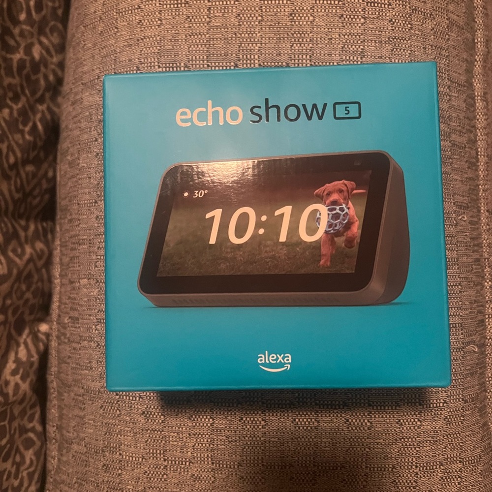 Brand new in box Echo Show 5 (2nd Generation)